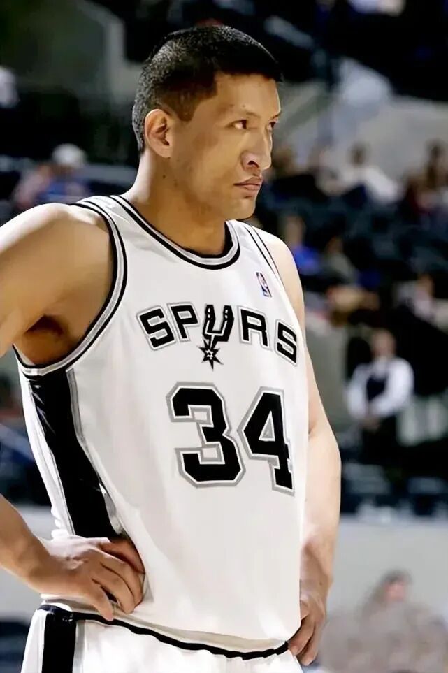 金立鹏, bLMLB, 男篮球员